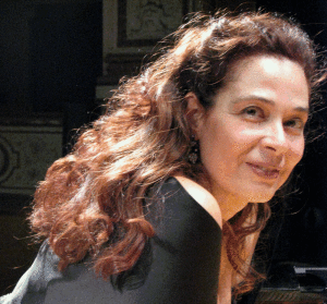 Daniela Stigliano soprano (Santuzza-Giorgetta)