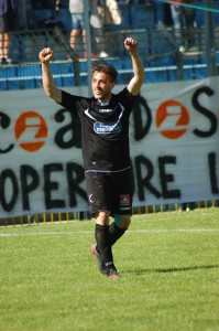 Fabio Cardinio Esultanza Calcio Lecco