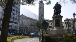 Piazza Manzoni e chiesa della Vittoria, Lecco, 2015