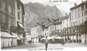 Piazza XX settembre e Caffè Commercio, Lecco, 1902