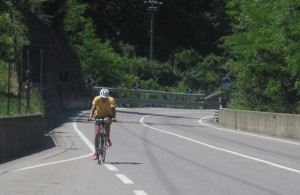 CICLISTA-SU-NUOVA-LECCO-BALLABIO