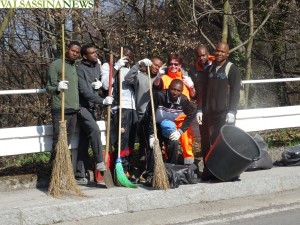 migranti artigianelli pulizia strade 11