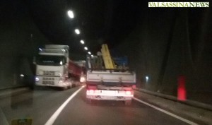 camion tir galleria lecco-ballabio