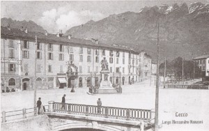 Largo Manzoni e via Dante Alighieri visti da via Caprera, Lecco, 1907
