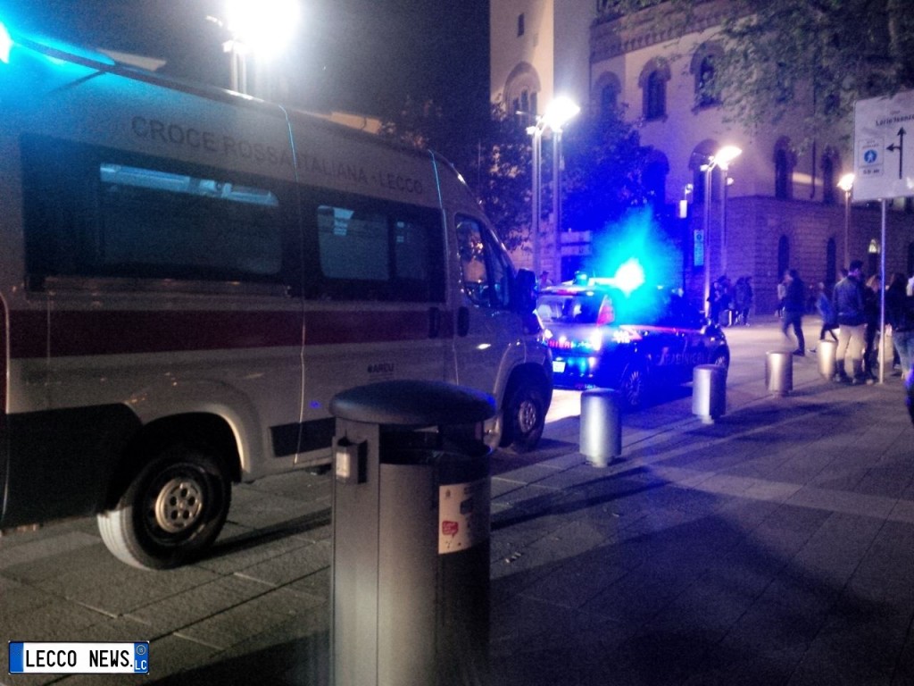 rissa lungolago cermenati ambulanza carabinieri