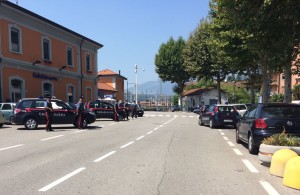 carabinieri calolzio stazione (1)